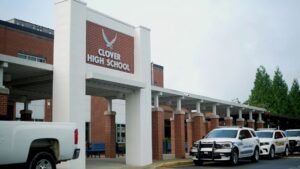 Las familias de Clover tienen que pesar las nuevas zonas escolares para 2026