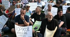 La policía arrestó a manifestantes pacíficos que apoyan la acción de Palestina en Londres