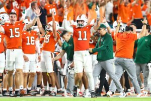 ¿Miami está de vuelta hasta el final? Carson Bake, ‘Baby Jesus’ Aid Canns pasan la primera gran prueba contra Notre Dame