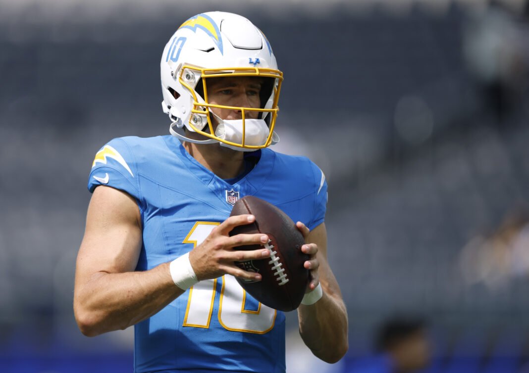 los-angeles-chargers-quarterback-justin-herbert.jpg