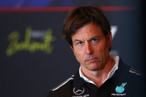 Toto Wolf llama a la conveniencia de McLaren “insulto para todos”