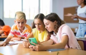 Teléfono, dispositivo y límite de límite: reescribir la política de dispositivos escolares