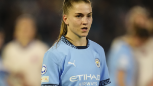 Man Utd Women Transferrs: Cambie a la mesa del club WSL con Grace Clinton en Jess Park con Man City Women. Noticias de fútbol