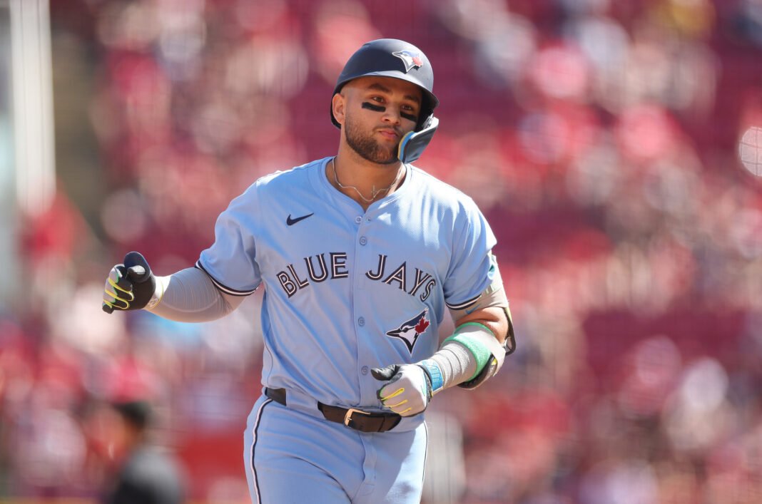 toronto-blue-jays-shortstop-bo-bichette.jpg