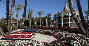 Un parque temático favorito de California es cortar trabajos y acortar su temporada. Por qué aquí