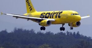 Spirit Airlines canceló el servicio de vuelo en 12 ciudades