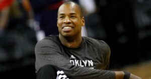 El ex jugador de -nba Jason Collins está tratando tumores cerebrales
