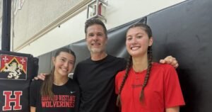 Sandheimer: Tom Steelwell se ha desarrollado de estrella de voleibol a S GIRL PAPA