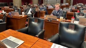 Los republicanos de Missouri proceden a los planes respaldados por Trump para reconstruir los distritos de la Cámara de Representantes