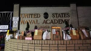 Los funcionarios de la Academia Naval de EE. UU. Siguieron la amenaza de las amenazas