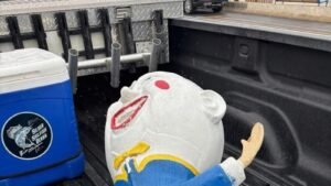 Investigación de la Policía de Humpy Dumpty Capper Sparks en el Mini-Golf Course de Nueva Jersey