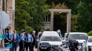 Cientos de años de niños de 8 años asesinados en masas en la iglesia de Miniapolis