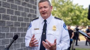 En el poste de enero. 6 ERA, 600 oficiales entrenando para disturbios como una amenaza para los legisladores, que sube al récord alto