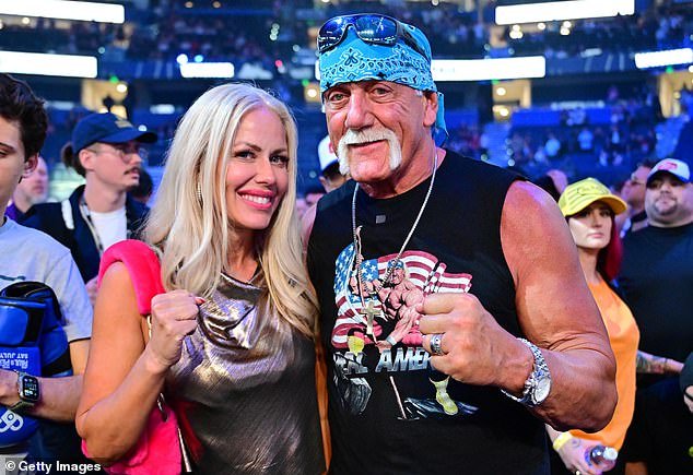 La viuda del misterio de Hulk Hogan Sawan hace concierto mientras enfrenta un nuevo dolor
