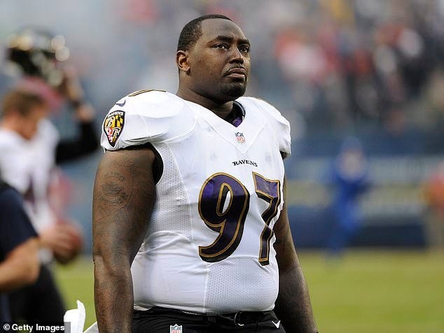 El ganador del Super Bowl de Baltimore Ravens, Arthur Jones, muere de repente a la edad de 39 años, porque el ex team está desconsolado