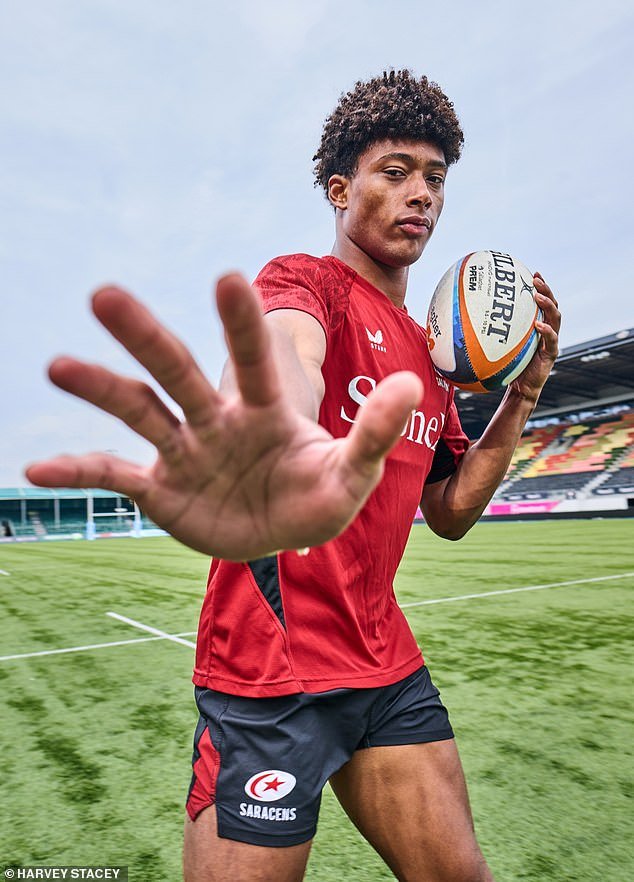 Nova conoce a Kaluri: tocando la batería, criada en las montañas y ya ha gritado a Owen Forel.