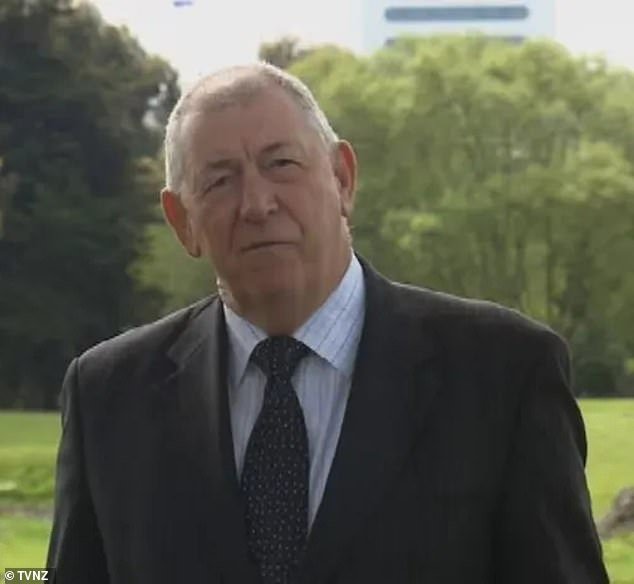 102799183-15172325-Graham_Bell_host_of_the_hit_New_Zealand_show_Police_Ten_7_died_p-m-101_1759899739.jpeg