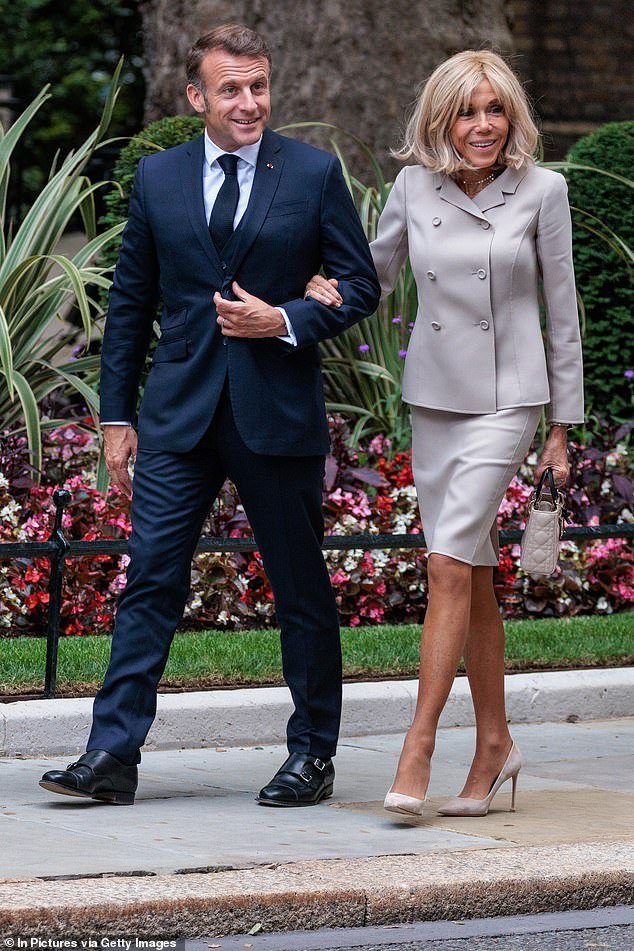 103341859-15233723-The_First_Lady_of_France_has_long_been_the_subject_of_rumours_qu-a-1_176164464518.jpeg