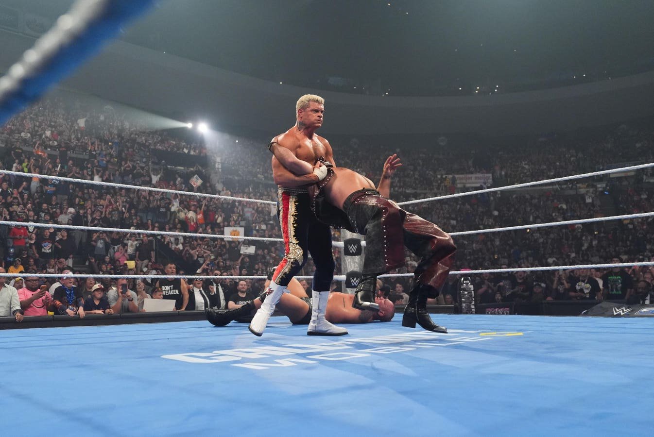 Tarjeta de juego completa, hora de inicio, detalles de la transmisión