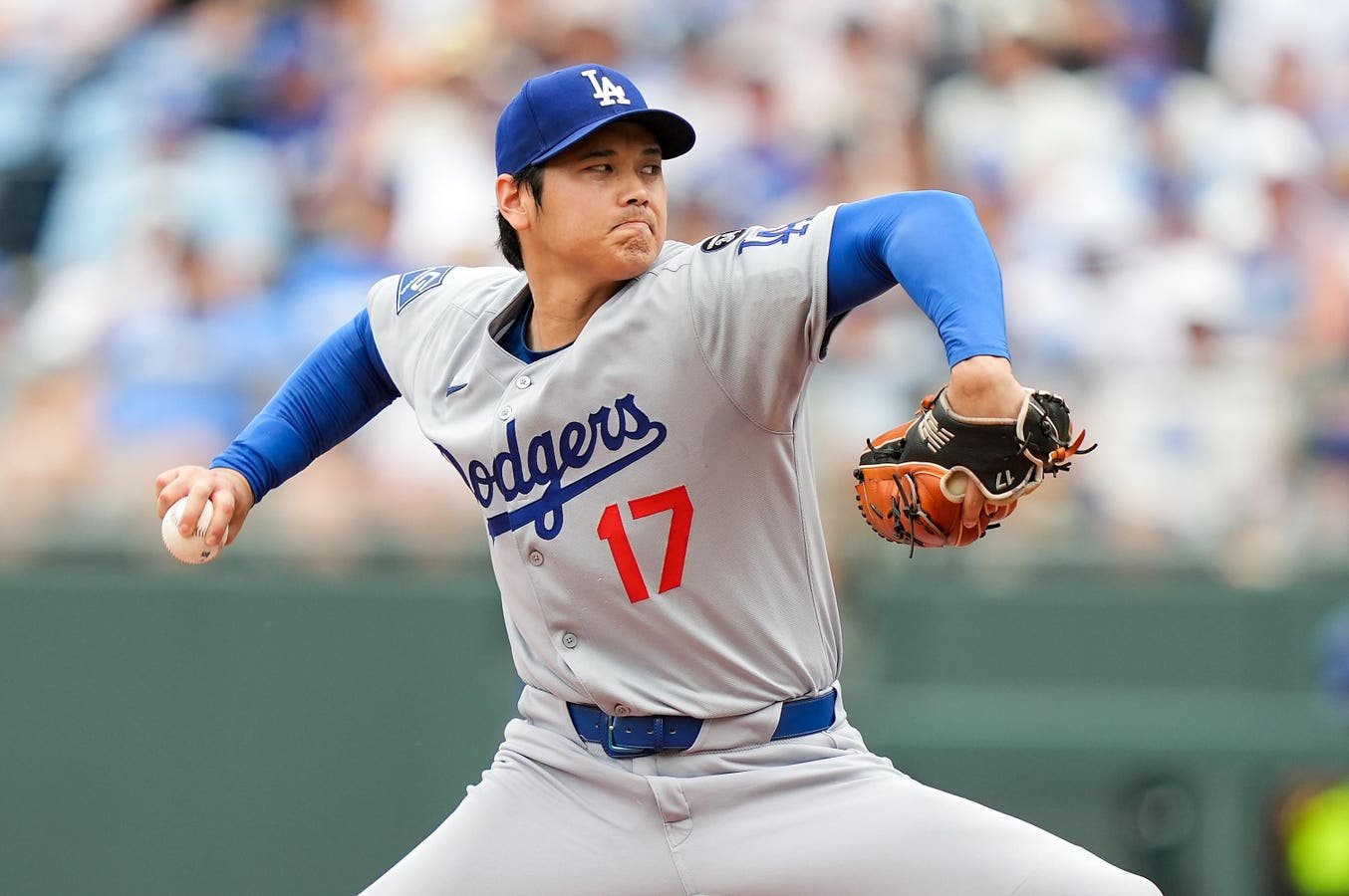 Los Filis deben atacar a Shohei Ohtani