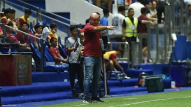1761588337_68ddac022a6ad-pelatih-persib-bandung-bojan-hodak_665_374.jpg