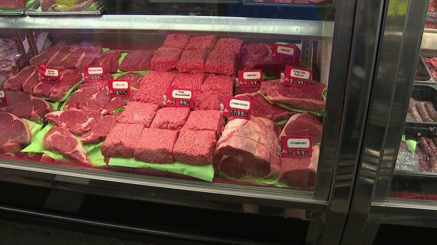 El proveedor local de carne explica una razón para un costo más alto.