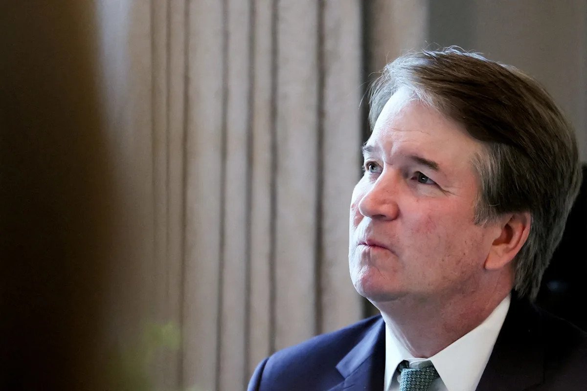 El intento del juez Brett Kavanaugh de asesinar desde Simi Valley tiene 8 años