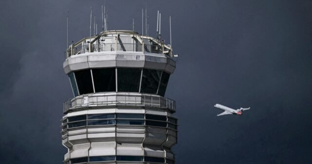 251009-air-traffic-control-tower-vl-200p-9024c1.jpg