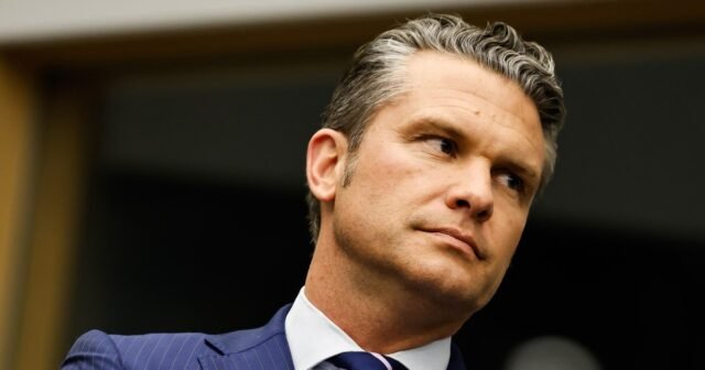 251021-Hegseth-aa-834-35fd65.jpg