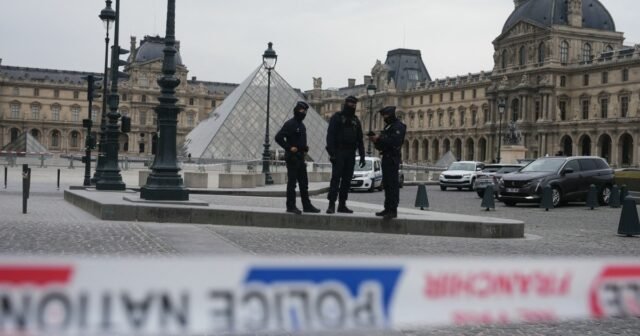 251026-louvre-2-nd-e7f49d.jpg