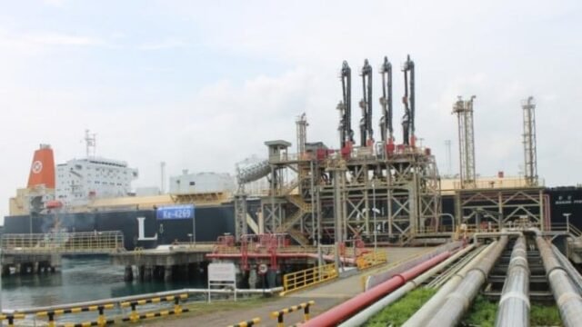 274015_pengapalan-terakhir-lng-dari-kilang-pt-arun_665_374.jpg