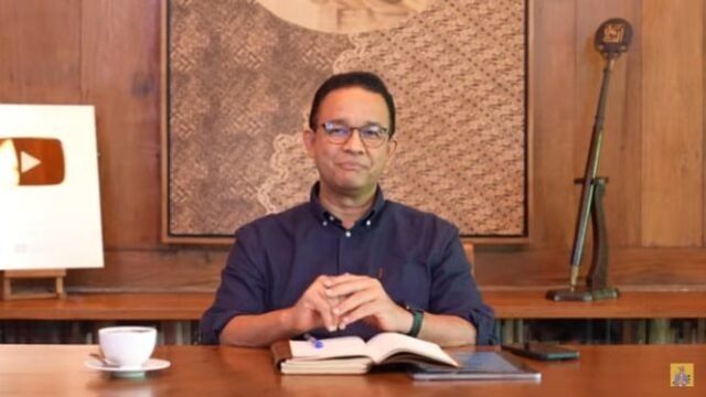 66d18cbf83116-anies-baswedan-menyampaikan-keterangan-usai-gagal-mencalonkan-di-pilkada-2024_665_374.jpeg