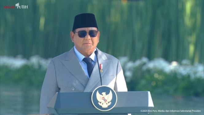 68dc845cb3533-presiden-prabowo-subianto-memimpin-upacara-hari-kesaktian-pancasila-2025_665_374.jpeg