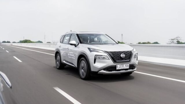 68fb2d7759dfe-nissan-x-trail-e-power_665_374.jpeg