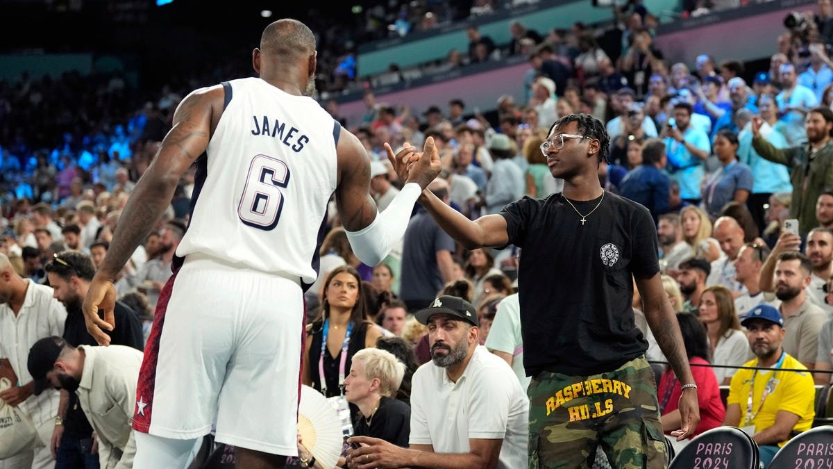 LeBron James dice que no está esperando que su hijo Braice ingrese a la NBA