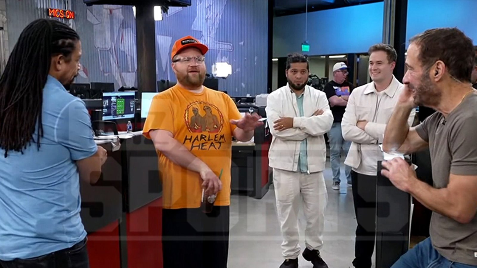 Paul Walter Hauser habla luchando y Springsteen en ‘tmz live’