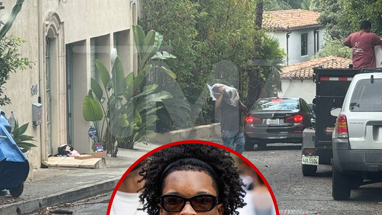 Crew en D4VD Hollywood Hills Rental House Bolsas, cajas