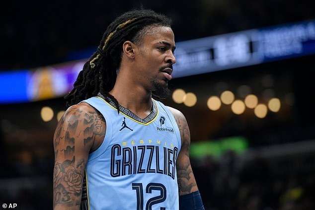 La controvertida estrella de la NBA Jay Morant suspendida por los Memphis Grizzlies por golpear a los entrenadores