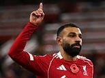 Mohamed Salah logra un gol histórico del Liverpool gracias al golpe de Emiliano Martínez para poner a los Rojos en apuros por delante contra el Aston Villa
