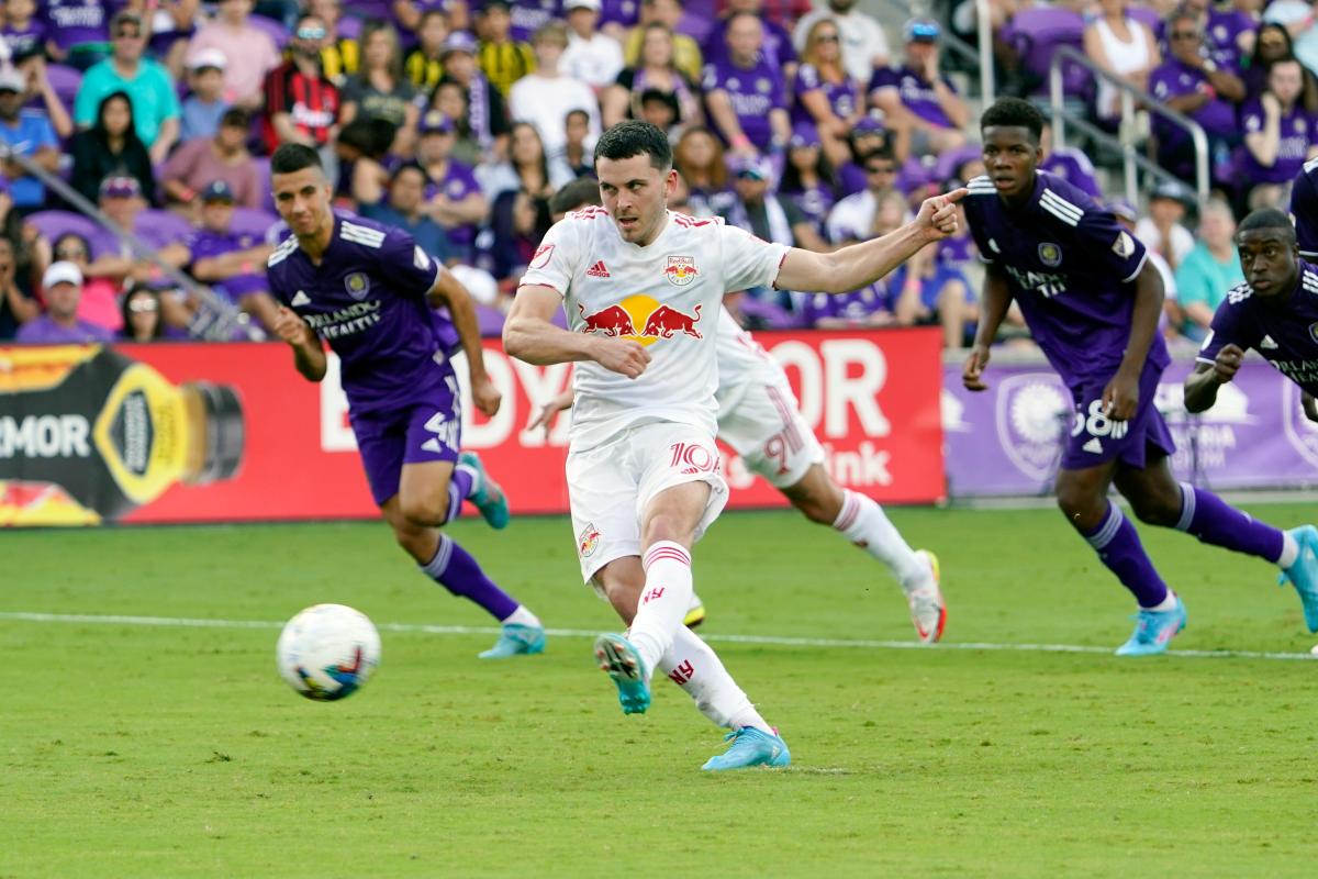 10-scores-orlando-city-penalty-16136685.jpg