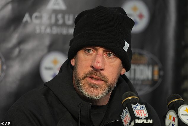 Aaron Rodgers responde a sus compañeros de los Pittsburgh Steelers por “no seguir las rutas correctas” después de la reciente derrota