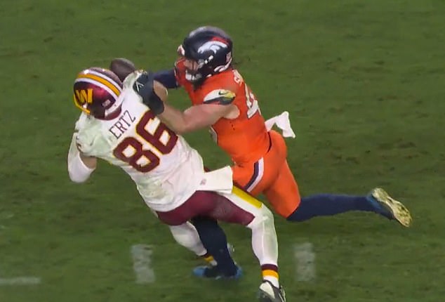 La estrella de los Denver Broncos, Alex Singleton, salva el juego en su primera salida desde que le diagnosticaron cáncer