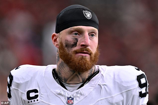 105037151-15416533-Maxx_Crosby_walked_out_of_the_Raiders_facility_after_being_shut_-a-5_176687106973.jpeg