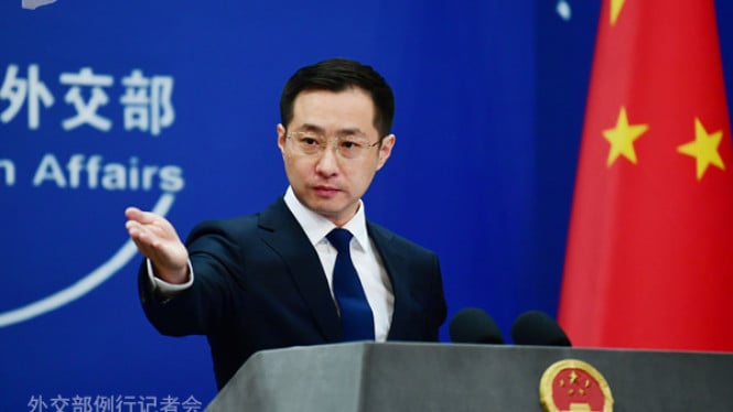 1766692899_67f6499f5ae27-juru-bicara-kementerian-luar-negeri-china-lin-jian_665_374.jpg