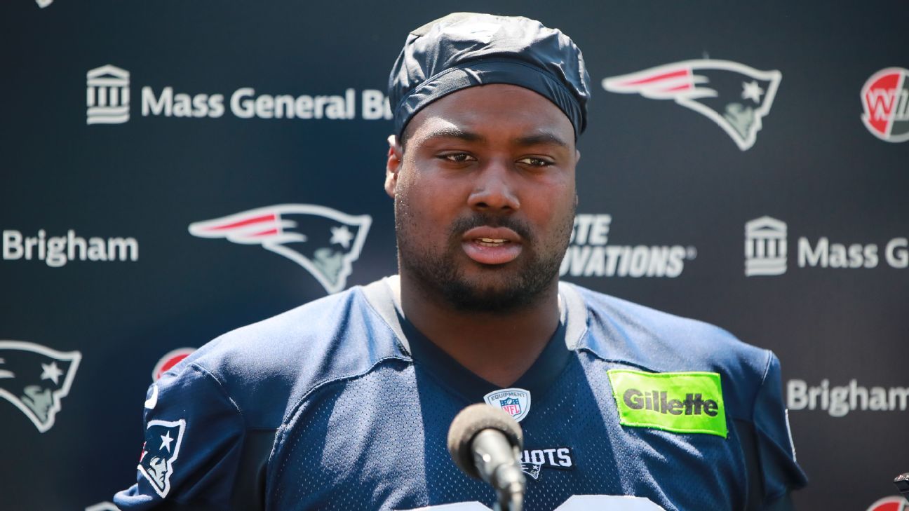 Christian Barmore de los Patriots enfrenta cargos de agresión y agresión