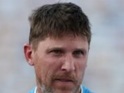 PILOTO DE NASCAR DENNY HAMLIN ROMPIENDO SINCHE Después de que papá muriera en un incendio en una casa