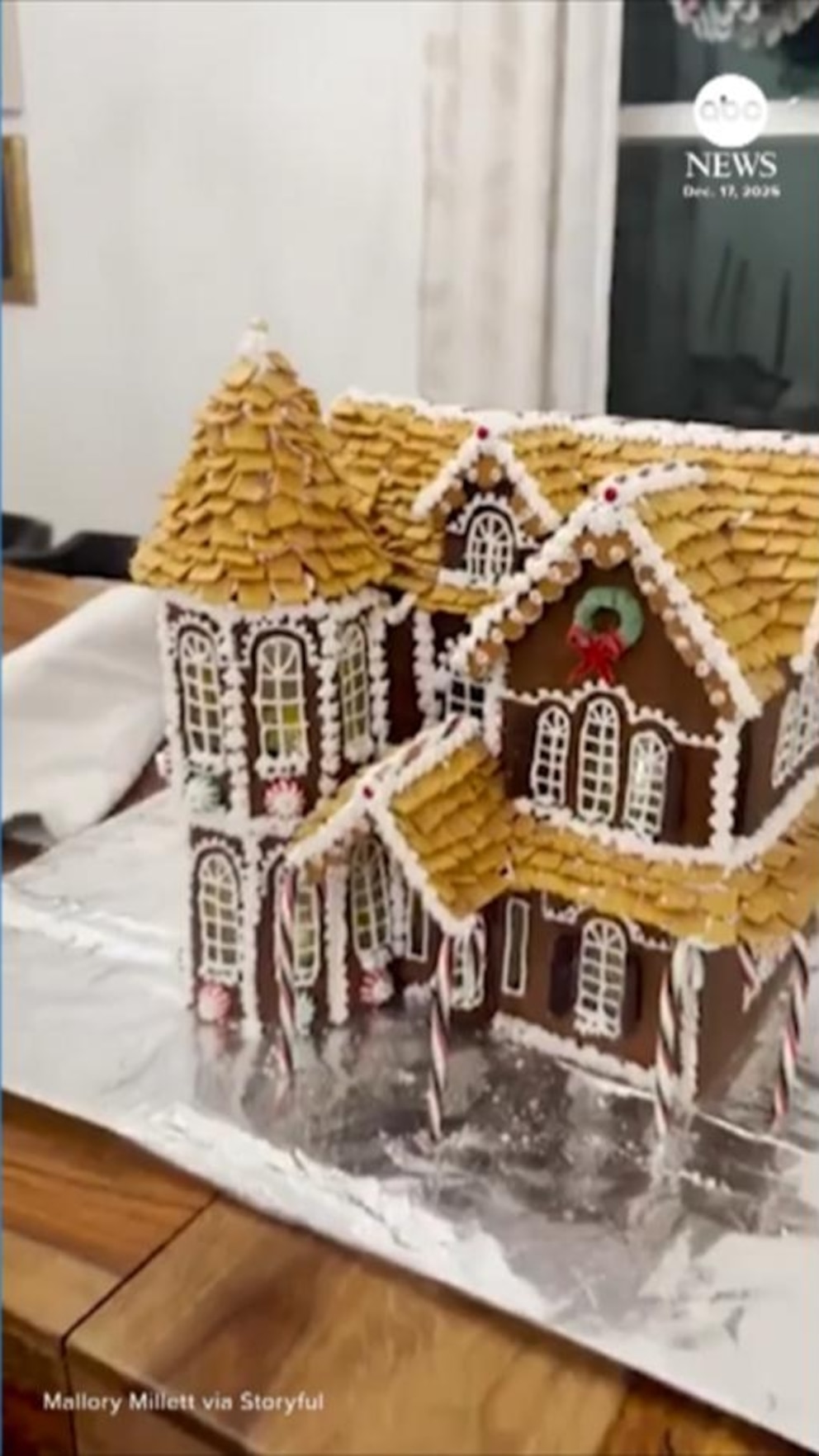 251224_abc_social_gingerbread_hpMain_9x16.jpg
