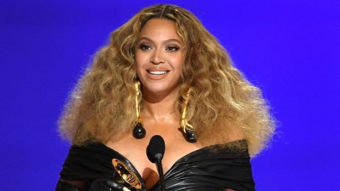 604ef65ba3fe8-beyonce_665_374.jpg