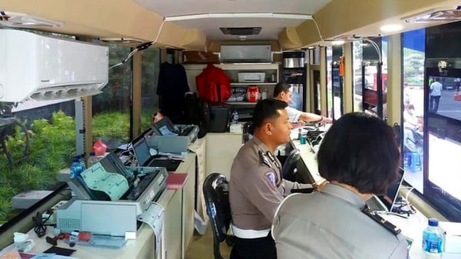 6073fb5bca29c-mobil-sim-keliling_665_374.jpg