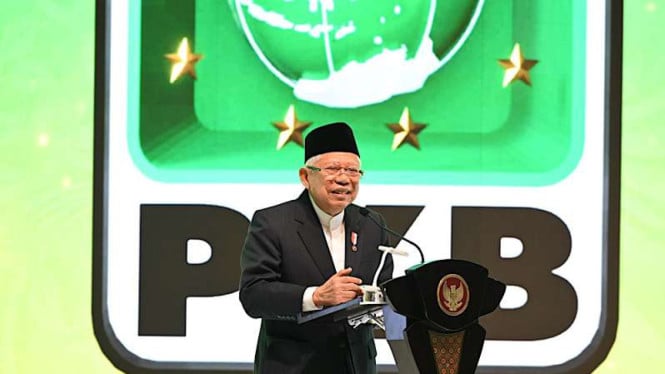 66c9e20f136f7-wakil-presiden-maruf-amin-hadiri-muktamar-pkb-di-bali_665_374.jpeg